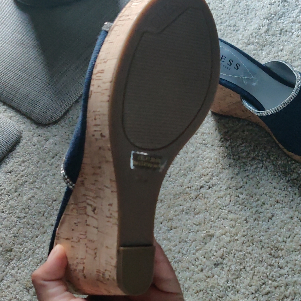 Shoes - Picture 3 of 4